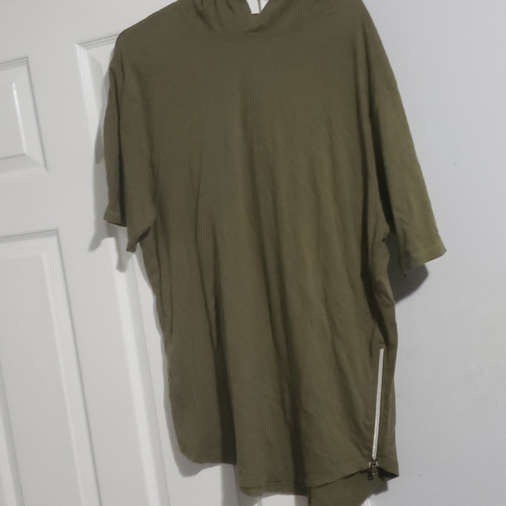 Olive green hooded short sleeve shirt